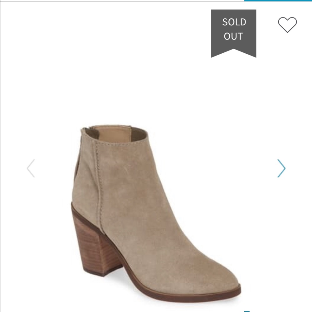 Booties in Grey Suede